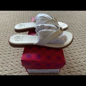 NIB TORY BURCH BENTON THONGS SZ 9